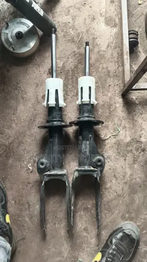 Vw Touareg 7p Front Shock