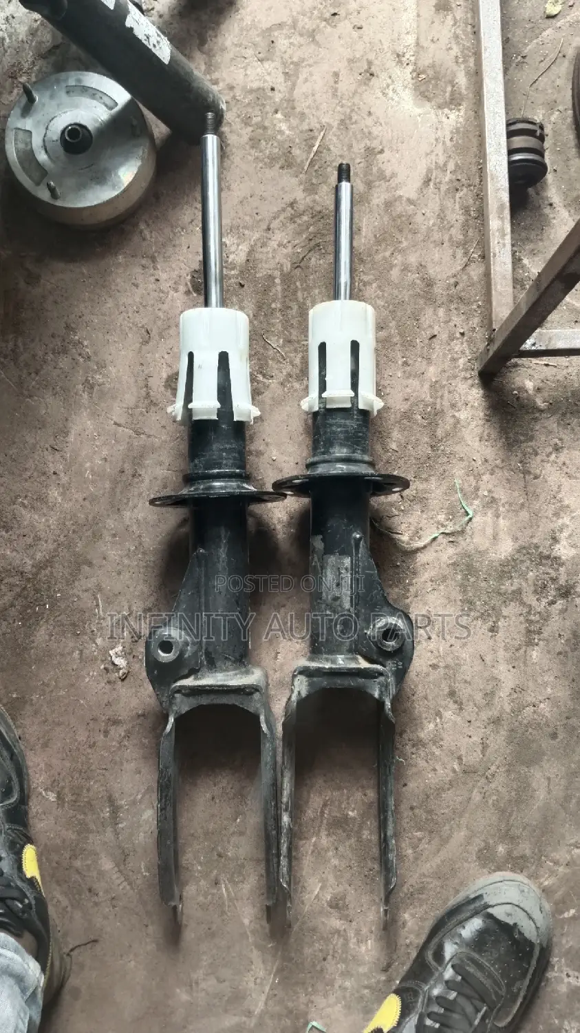 Vw Touareg 7p Front Shock