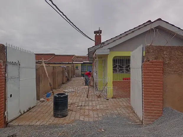 3bdrm Bungalow in Kapsoya for sale