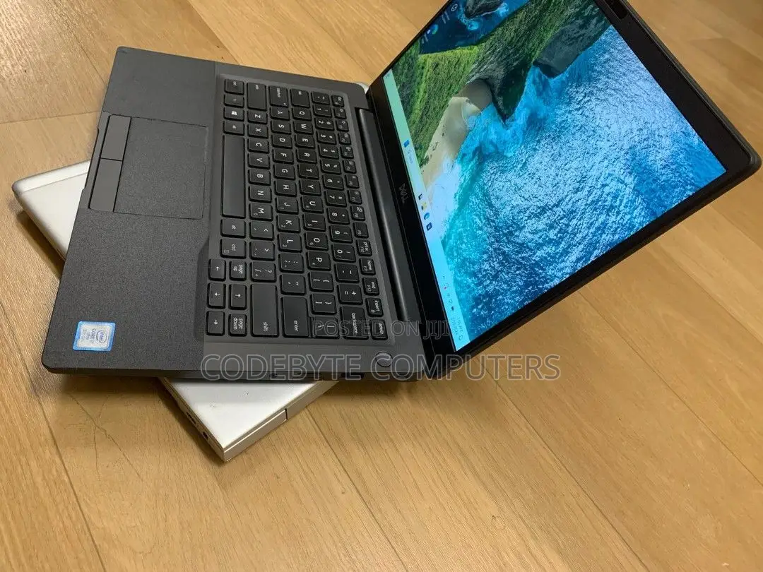 Laptop Dell Latitude 7300 16GB Intel Core I5 SSD 256GB