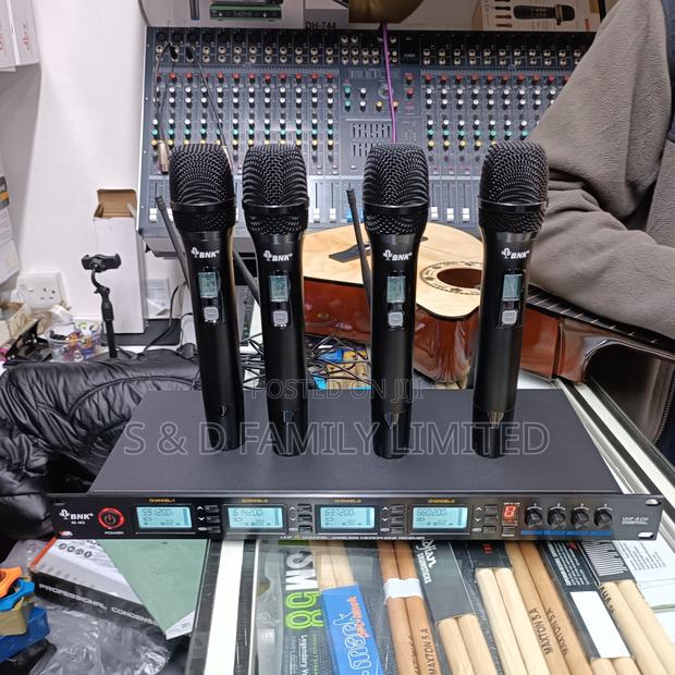 BNK 4 in 1 Wireless With Changeable Frequencies