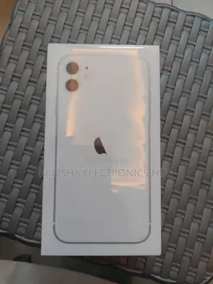 New Apple iPhone 11 128 GB White