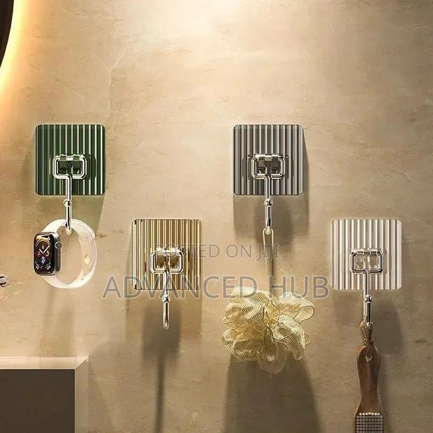 10pcs Pack Acrylic Seamless Sticky Hooks