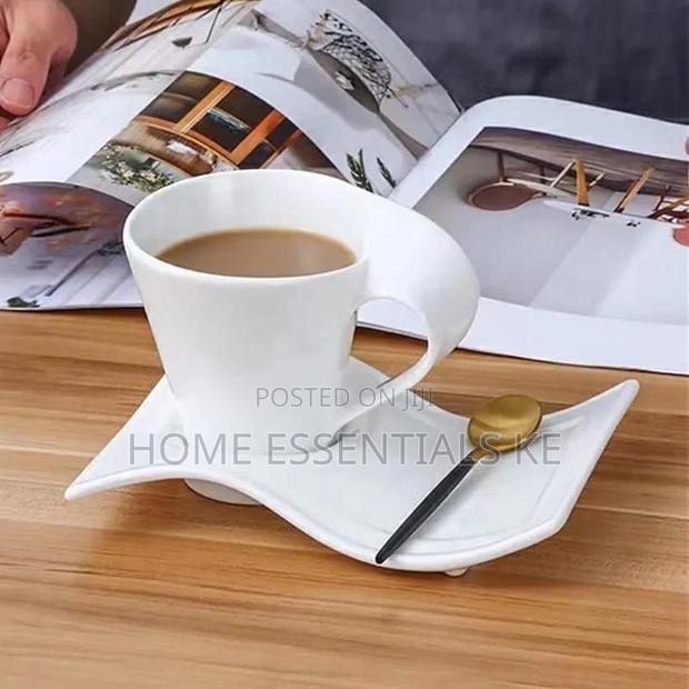 *6 PCS Ceramic Mugs/Cups + 6 Ceramic Weavy Saucers