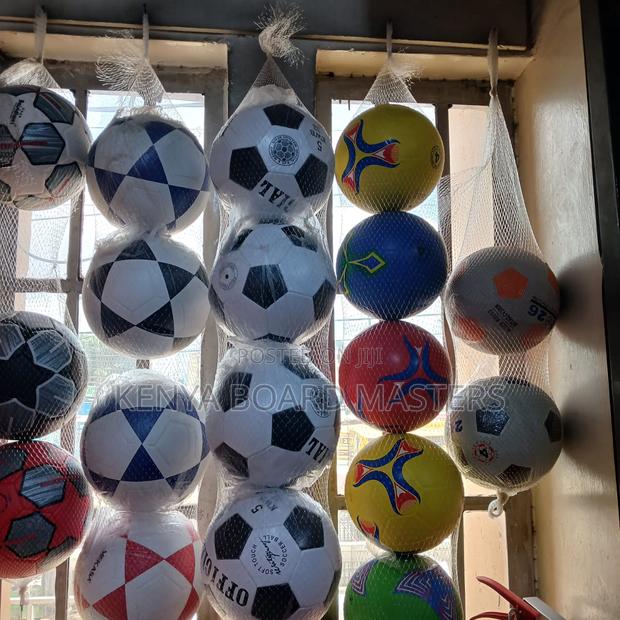 Soccer Balls ✓ Soccer Balls✓ Soccer Balls ✓ Soccer Balls