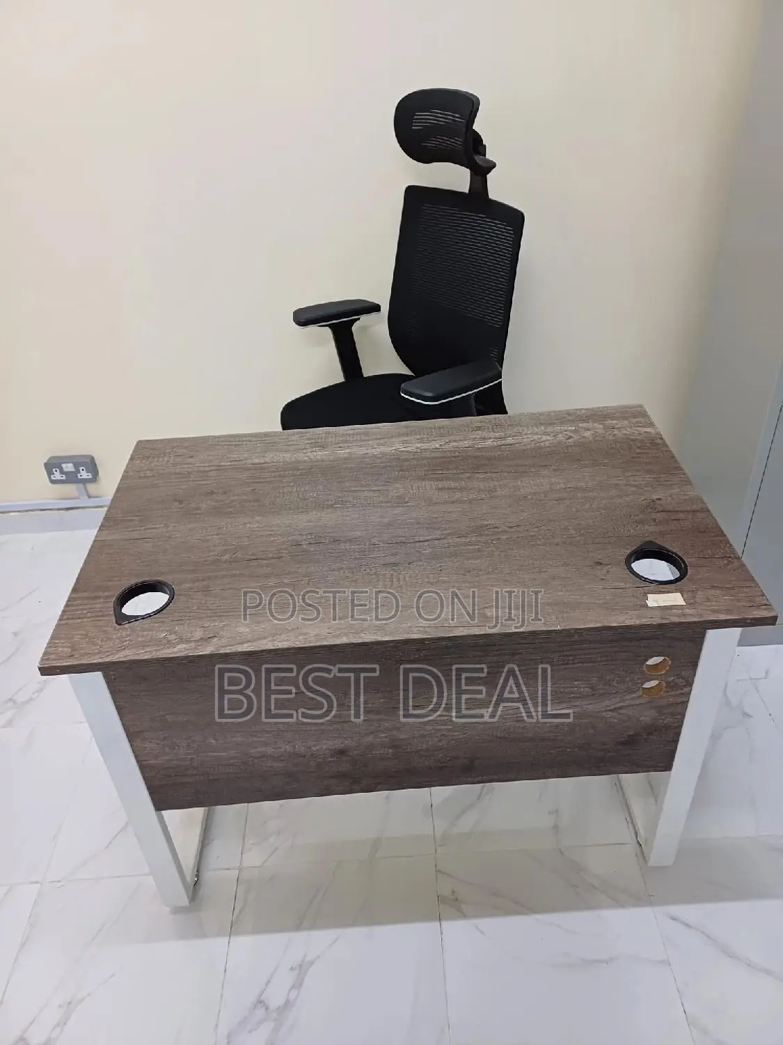 Orthpedic Office Chair and Desk