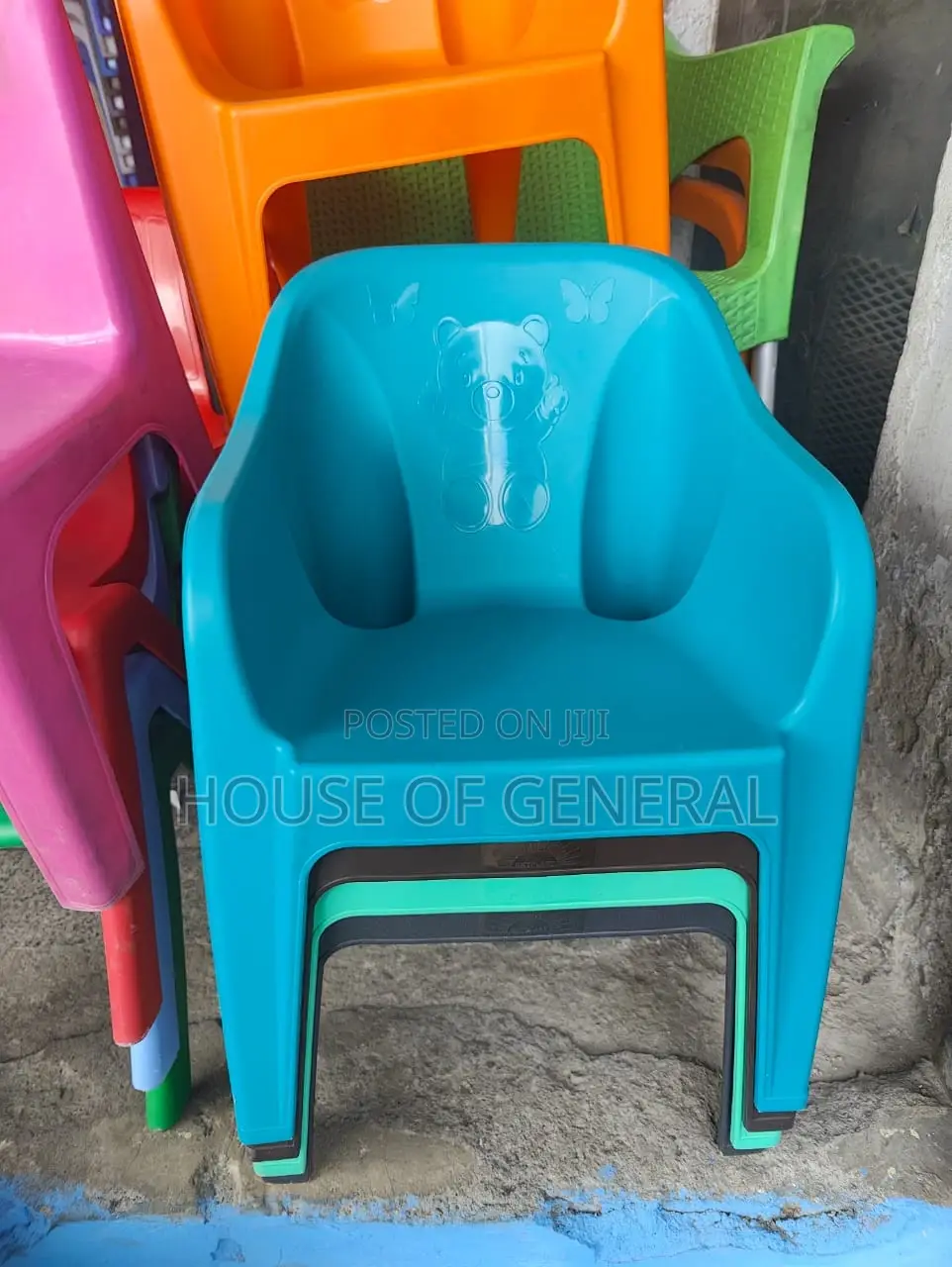 Kids Plastic Chair Now Available