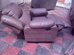Elegant Single Seater Recliner Sofa Set