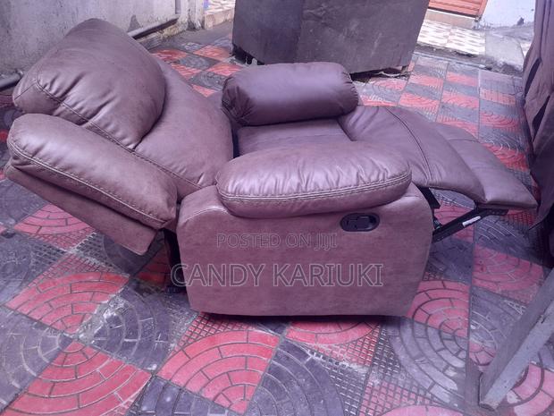 Elegant Single Seater Recliner Sofa Set