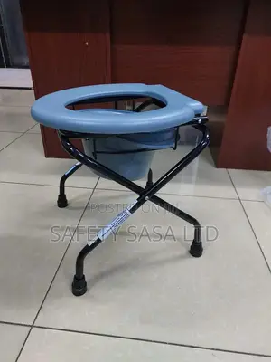 Foldable Commodo Stool