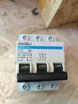 Tripple Pole 32A 3PHASE