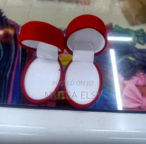 Oval Red Ring Boxes - thumbnail 2