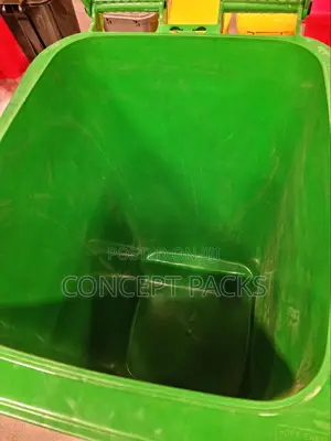 120 Litres Extra Large Garbage Bin With Wheels.