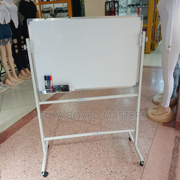 Whiteboards on a Portable Stand , Whiteboards on a Stand. - main view