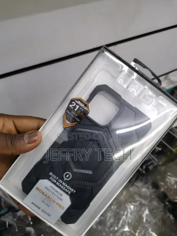 UAG iPhone 12 Pro / iPhone 12 Case Monarch Pro