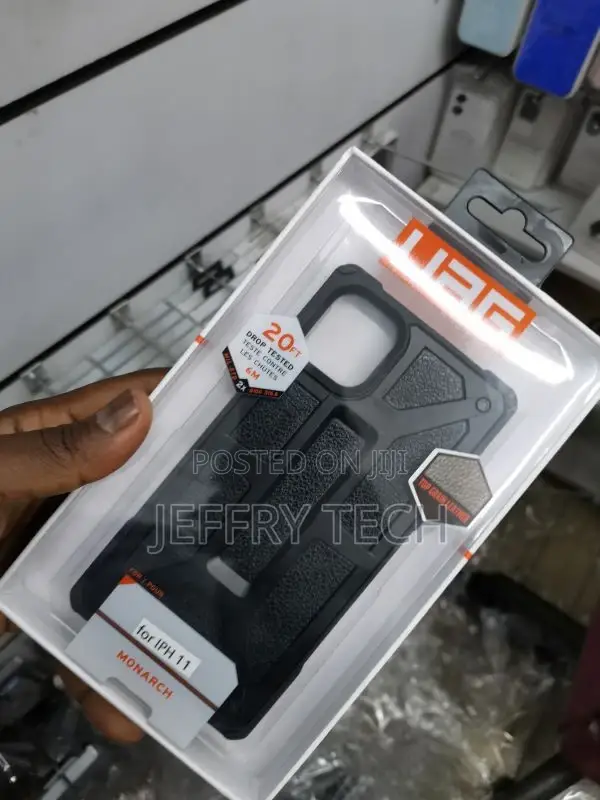 UAG Designed for iPhone 11 [6.1-Inch Screen] Monarch [Black]
