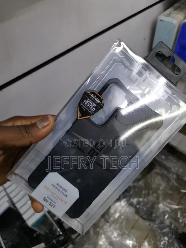 Urban Armor Gear Pathfinder Case for Samsung Galaxy S21 - thumbnail 2