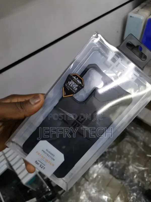 Urban Armor Gear Pathfinder Case for Samsung Galaxy S21