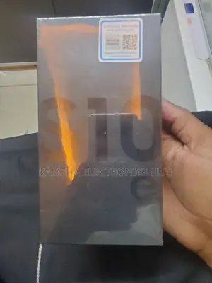 New Samsung Galaxy S10e 128 GB Blue