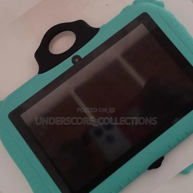 New Tablet 128 GB Blue - main view