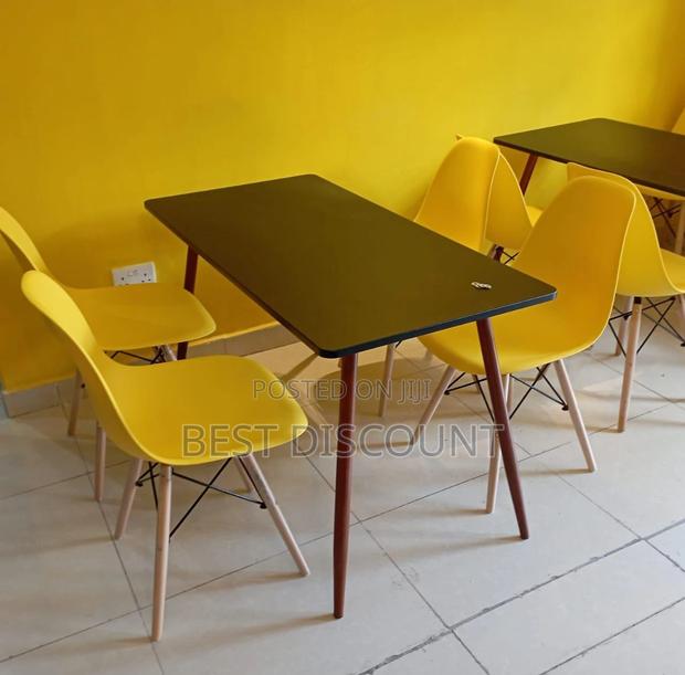 Aemes Dining Table - main view