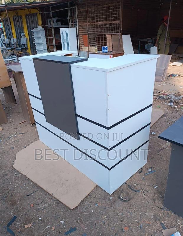 Receptionist Desk Receptionist Desk - main view