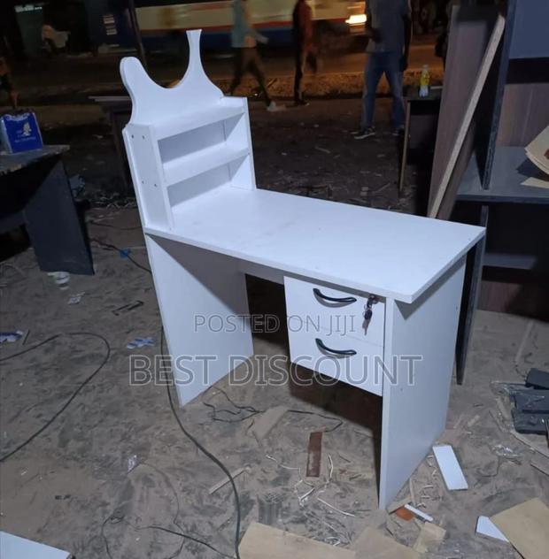 Pedicure Table Pedicure Table - main view