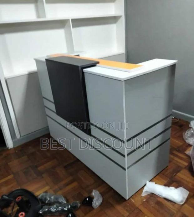 Receptionist Desk Receptionist Desk - main view