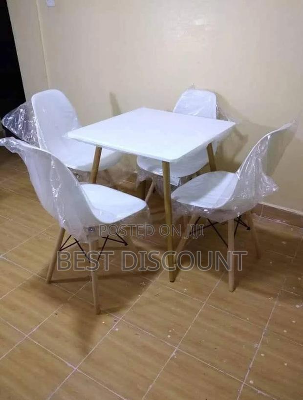 Aemes Chair Aemes Chair - main view