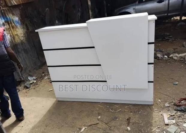 Receptionist Desk Receptionist Desk - main view