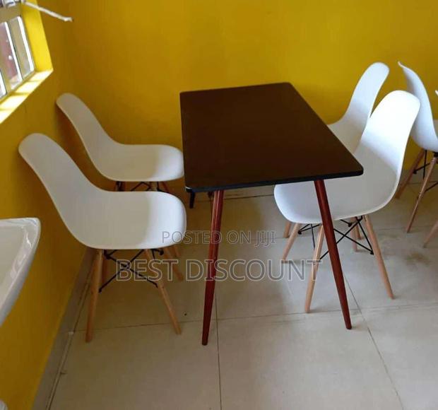 Aemes Dining Table - main view
