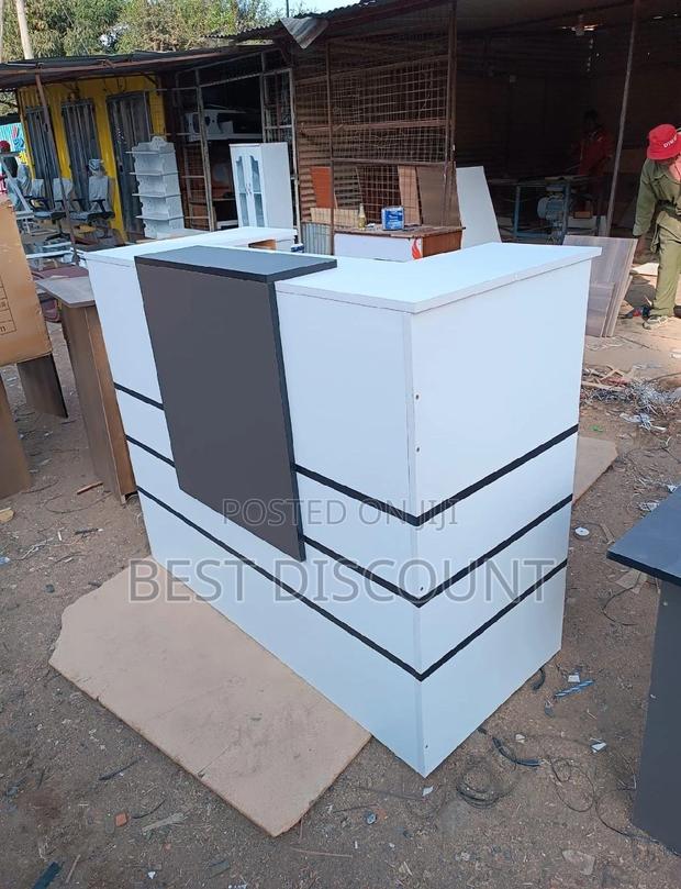 Receptionist Desk Receptionist Desk - main view