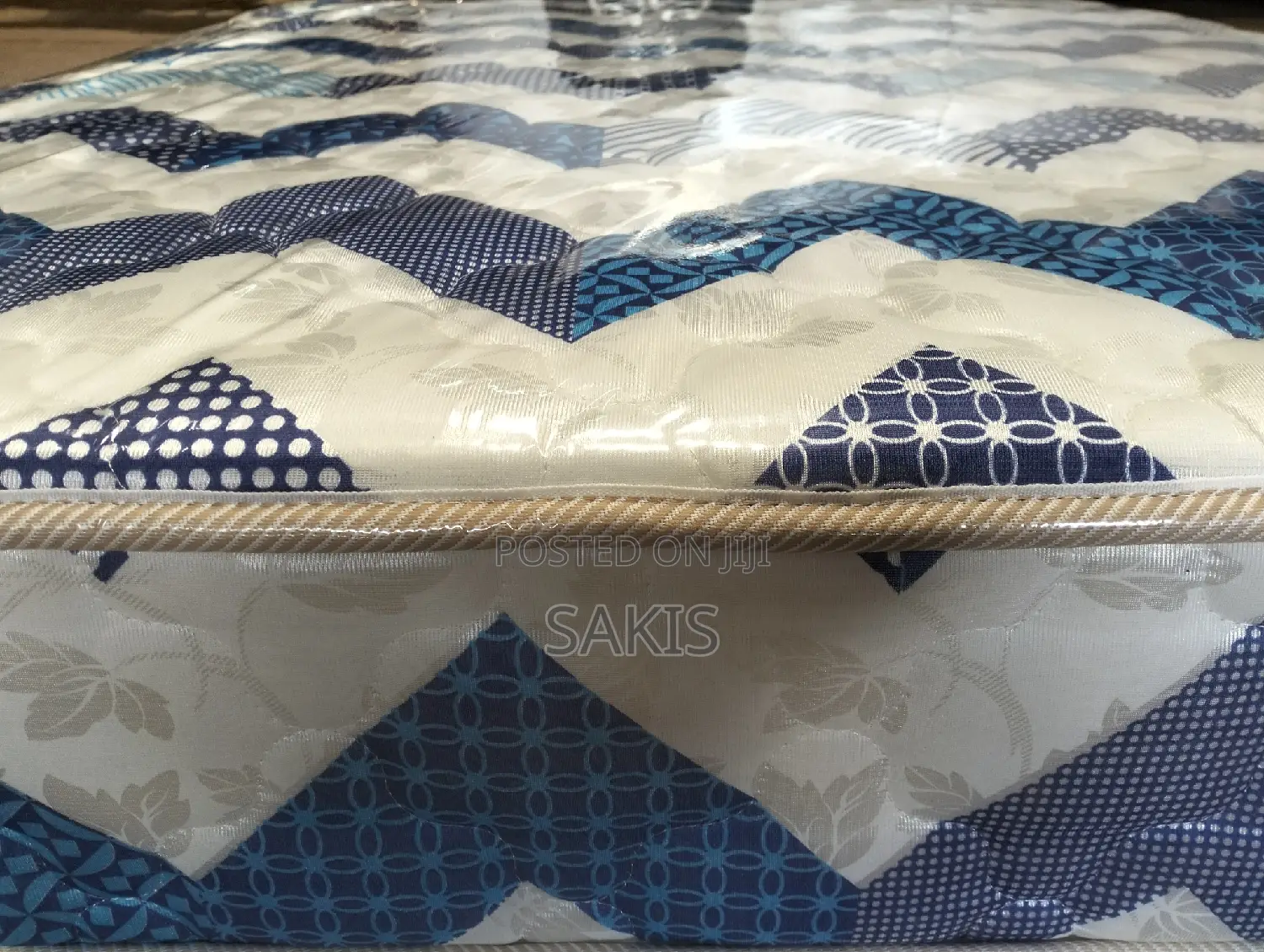 Darl! 6 X 6, 8inch High Density Quilted Mattresses! Tunaleta