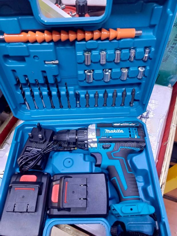 21v Cordless Makita Drill Set - main view