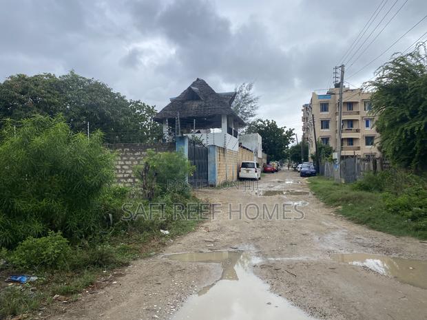 Bamburi JCC Prime Plot for Sale 50 by 100 - thumbnail 8