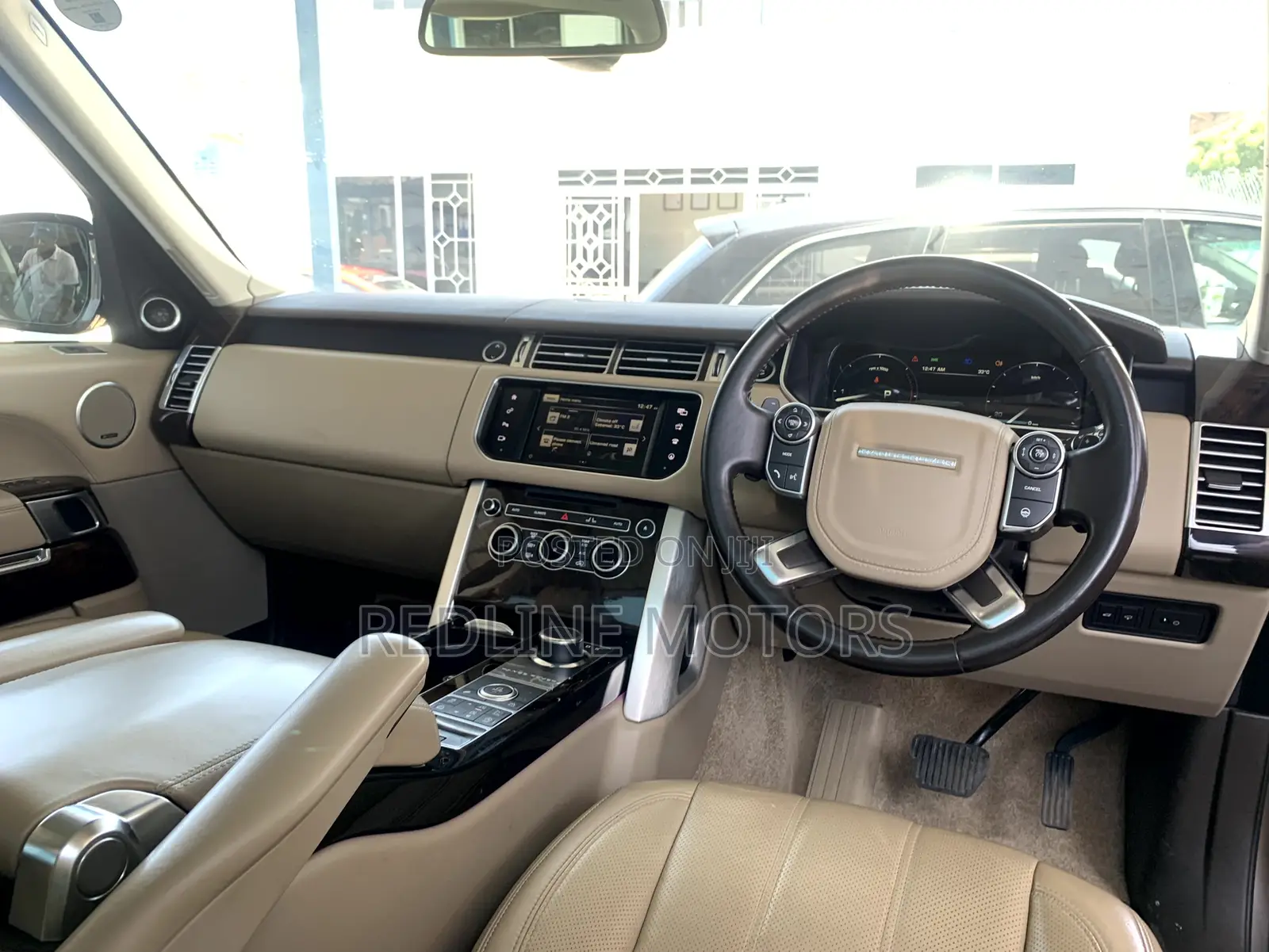 Land Rover Range Rover Vogue 2016 Gold