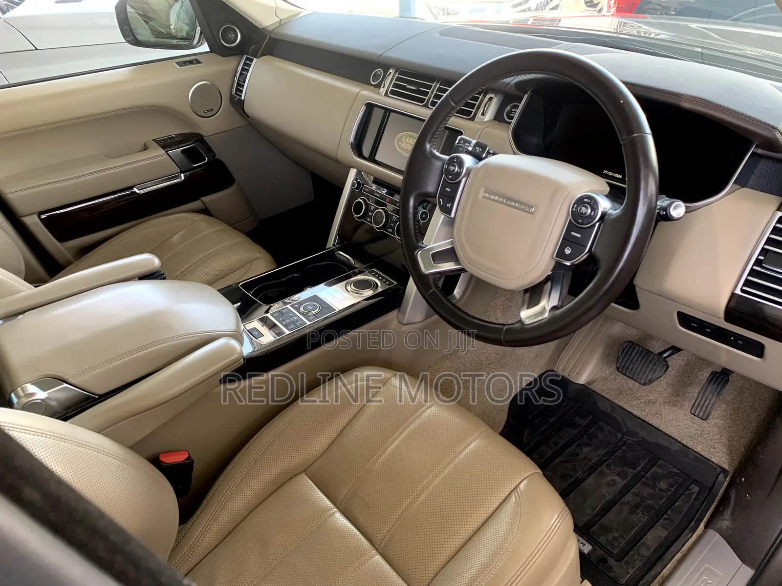Land Rover Range Rover Vogue 2016 Gold