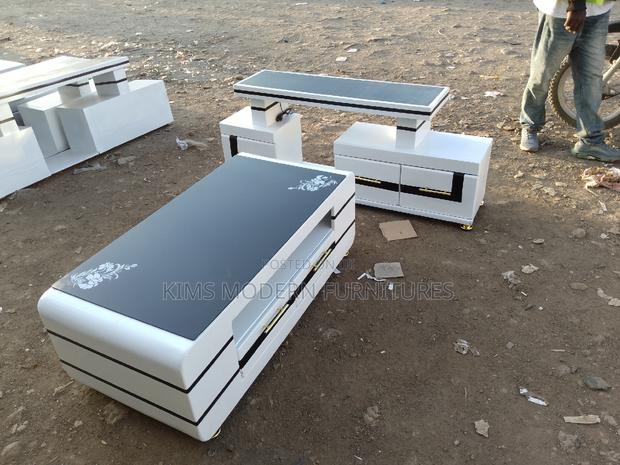 Smart Coffee Table a Smart Tv Stand. - main view