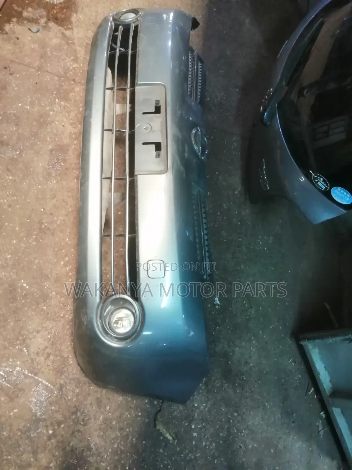 Nissan Note 2004/2006 Front Bumper, Clean Ex Japan