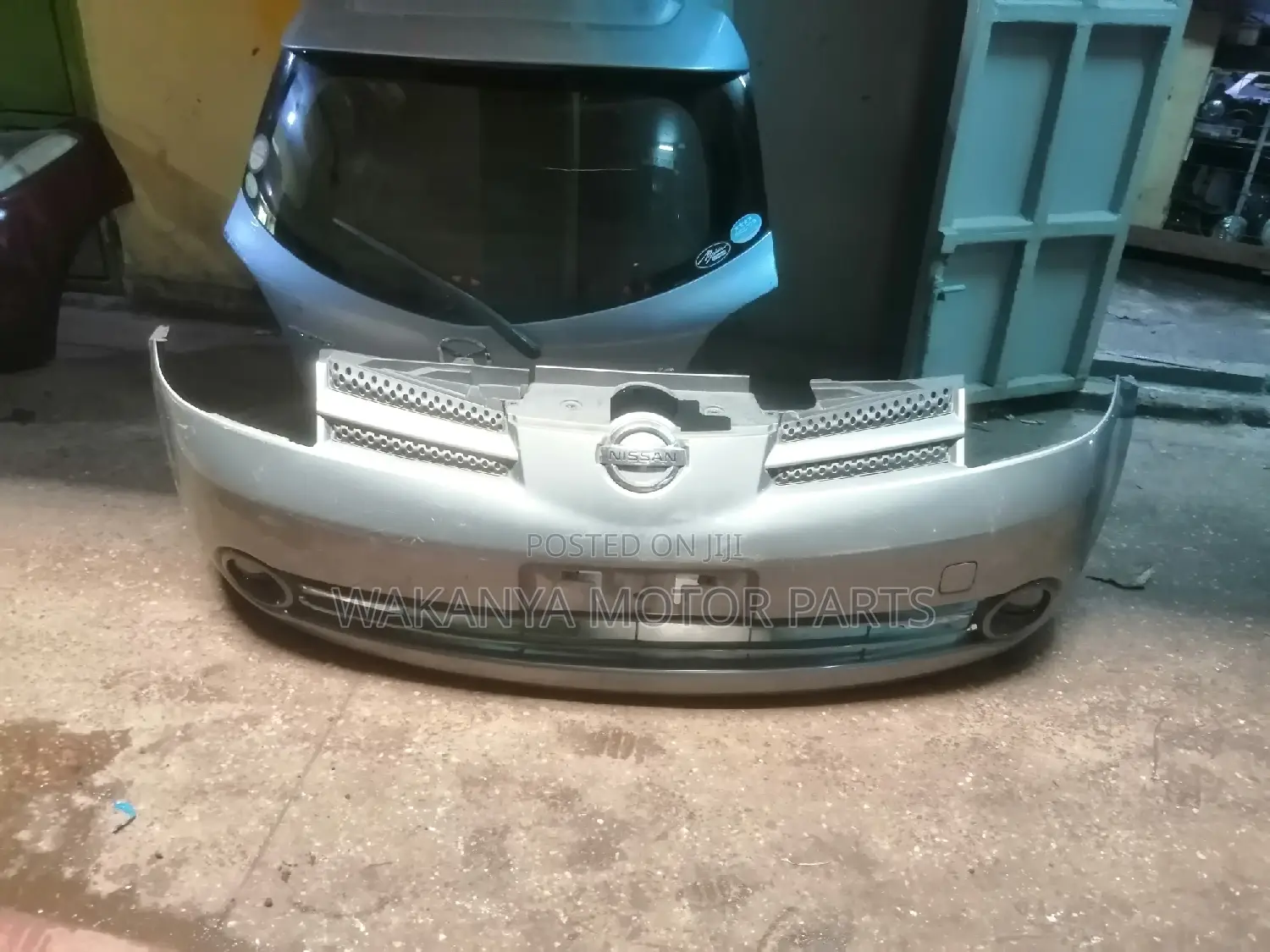Nissan Note 2004/2006 Front Bumper, Clean Ex Japan