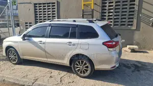 Toyota Corolla Fielder 2016 Silver
