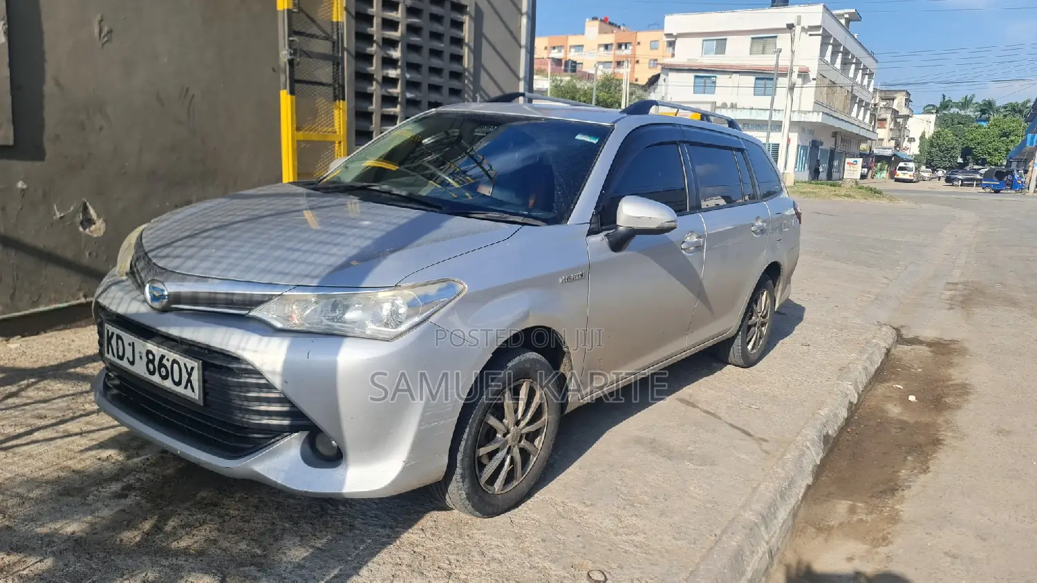 Toyota Corolla Fielder 2016 Silver