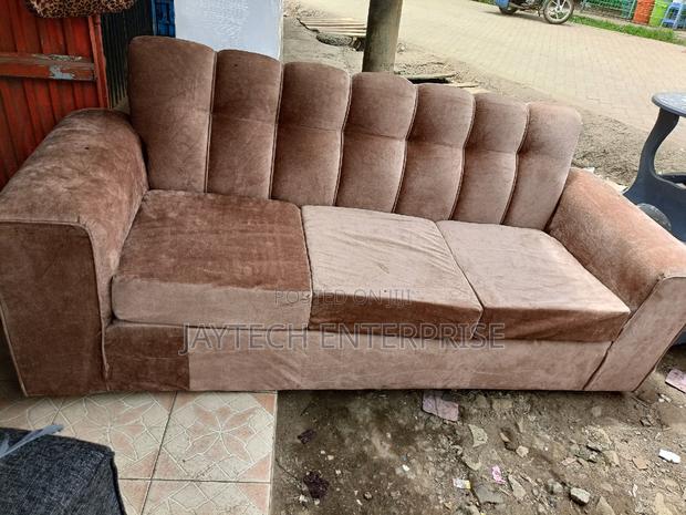 3 Seaters Sofa - thumbnail 3