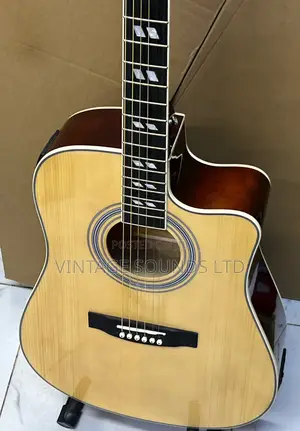 Yamama Dreadnought Cutaway Electro Semi Acoustic Guitar