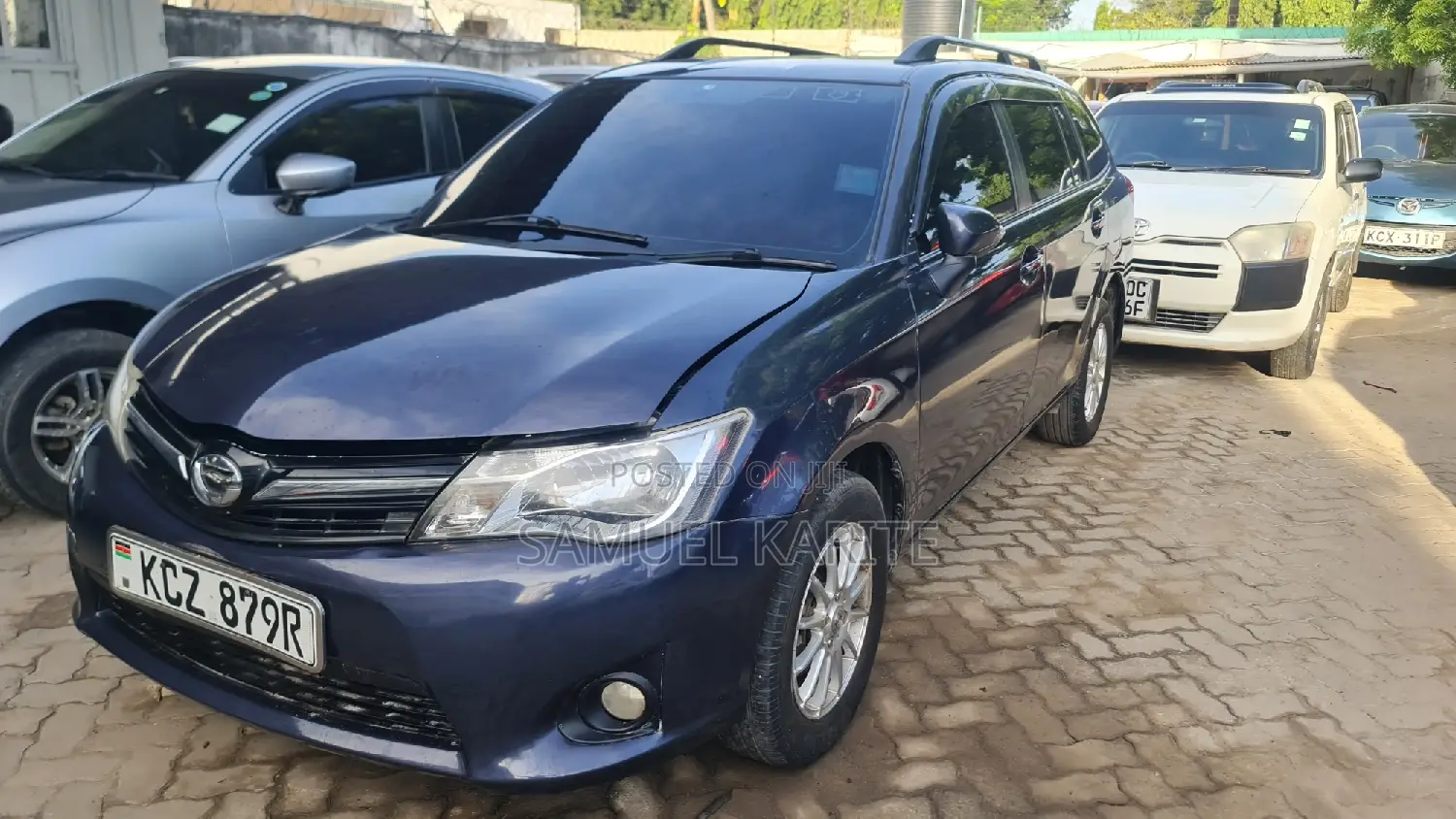 Toyota Corolla Fielder 2013 Blue