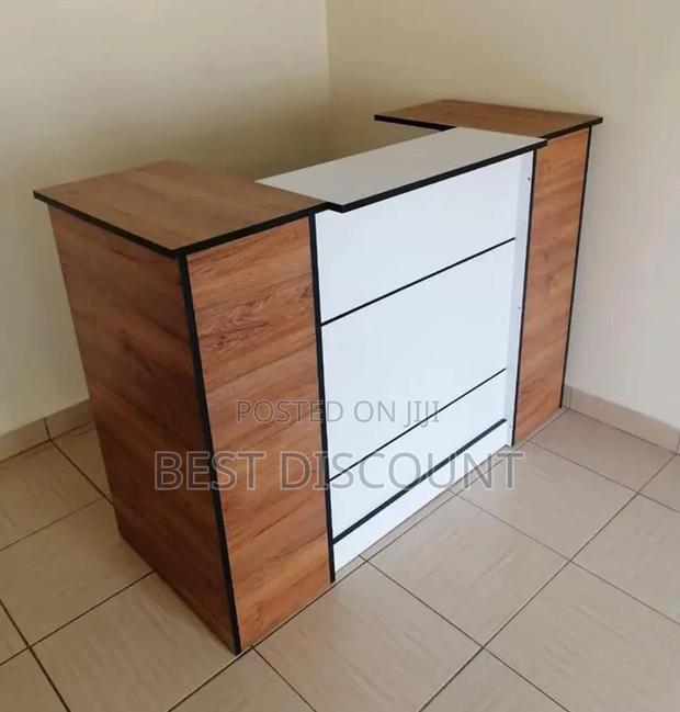 Receptionist Desk Receptionist Desk - main view
