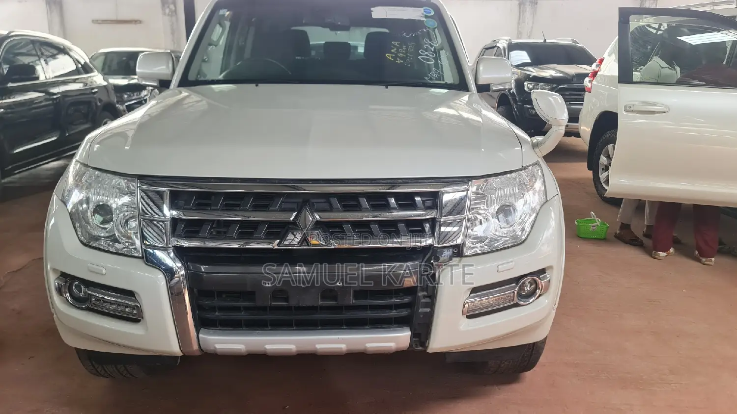 Mitsubishi Pajero 2017 White