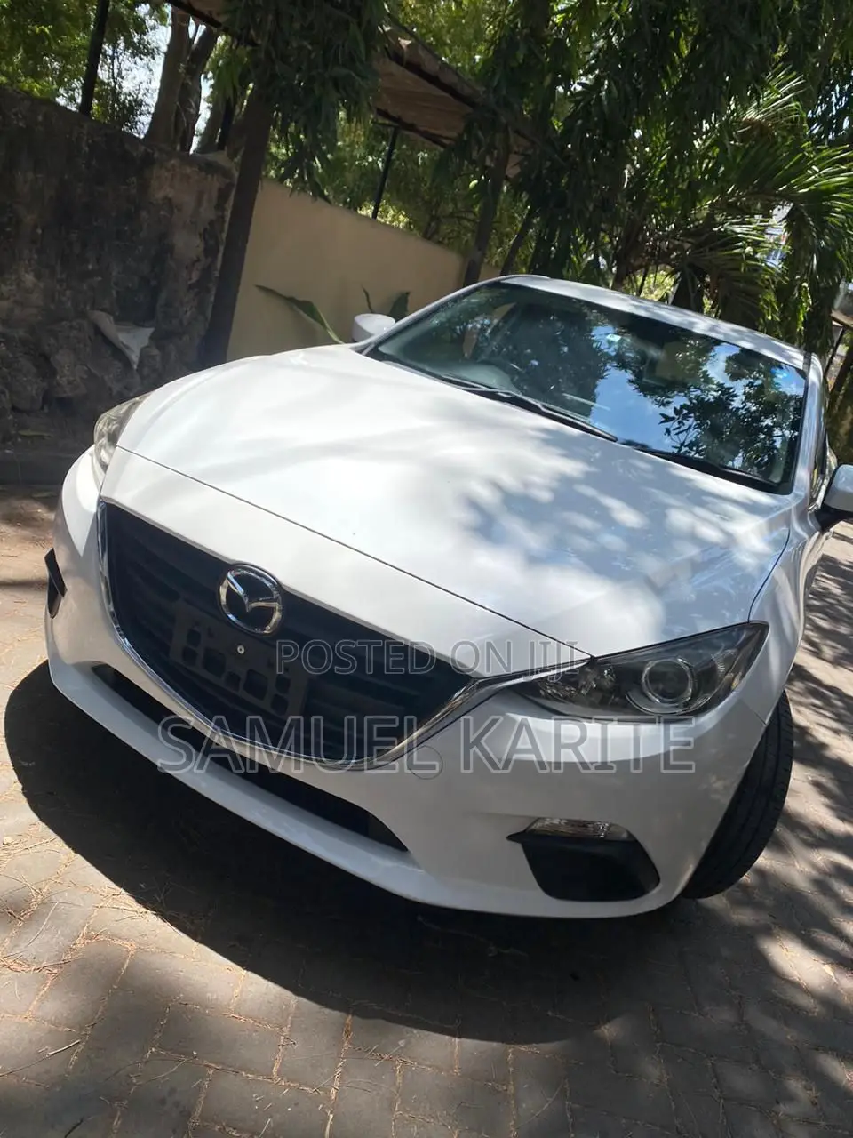Mazda Axela 2017 White