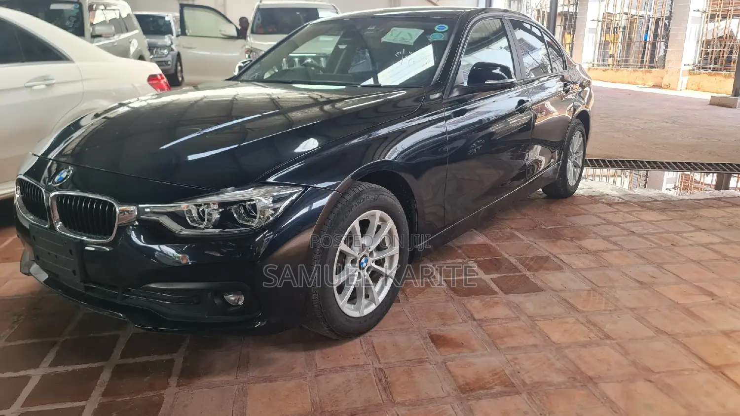 BMW 320i 2017 Black