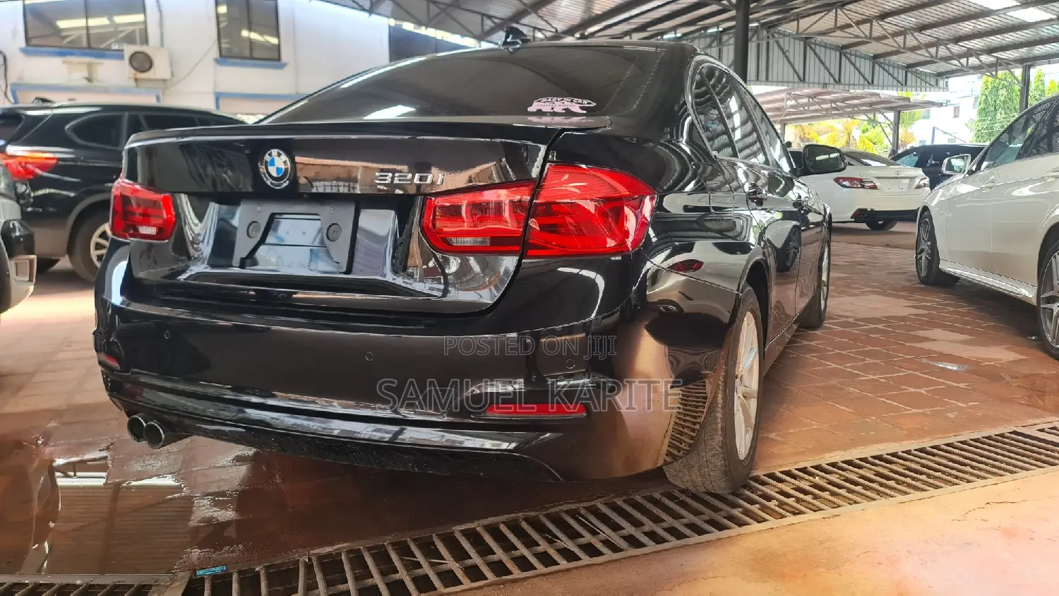 BMW 320i 2017 Black